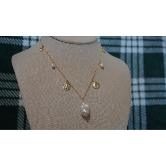 Freshwater Pearl Shell Pendant Necklace - Picture 1 of 6